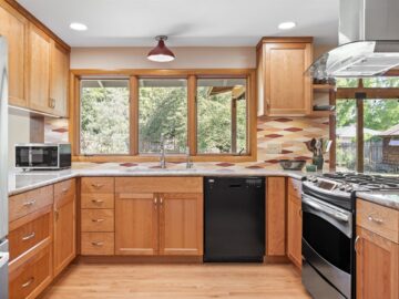 Transitional kitchen remodel in Corvallis