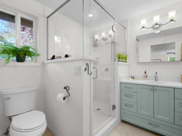 Remodeled primary bathroom in Corvallis whole home remodel