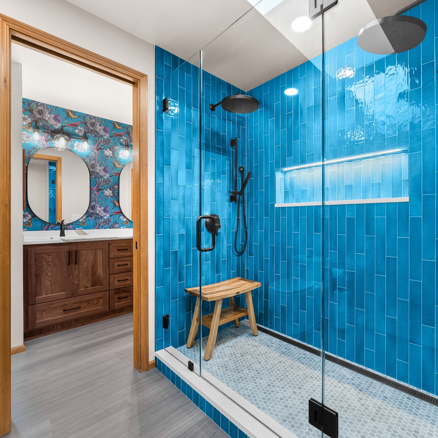 Contemporary bathroom remodel in Philomath